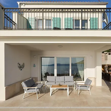 Villa Vinomare Krmpote-Vodice